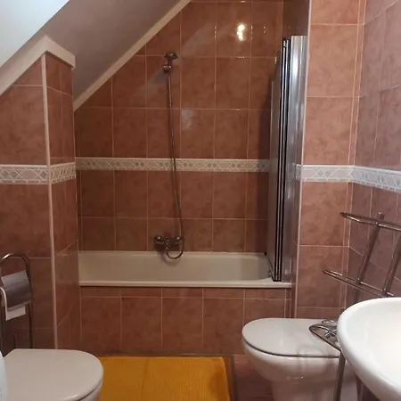 Bajo Cubierta En La Playa Vut5178as גיחון